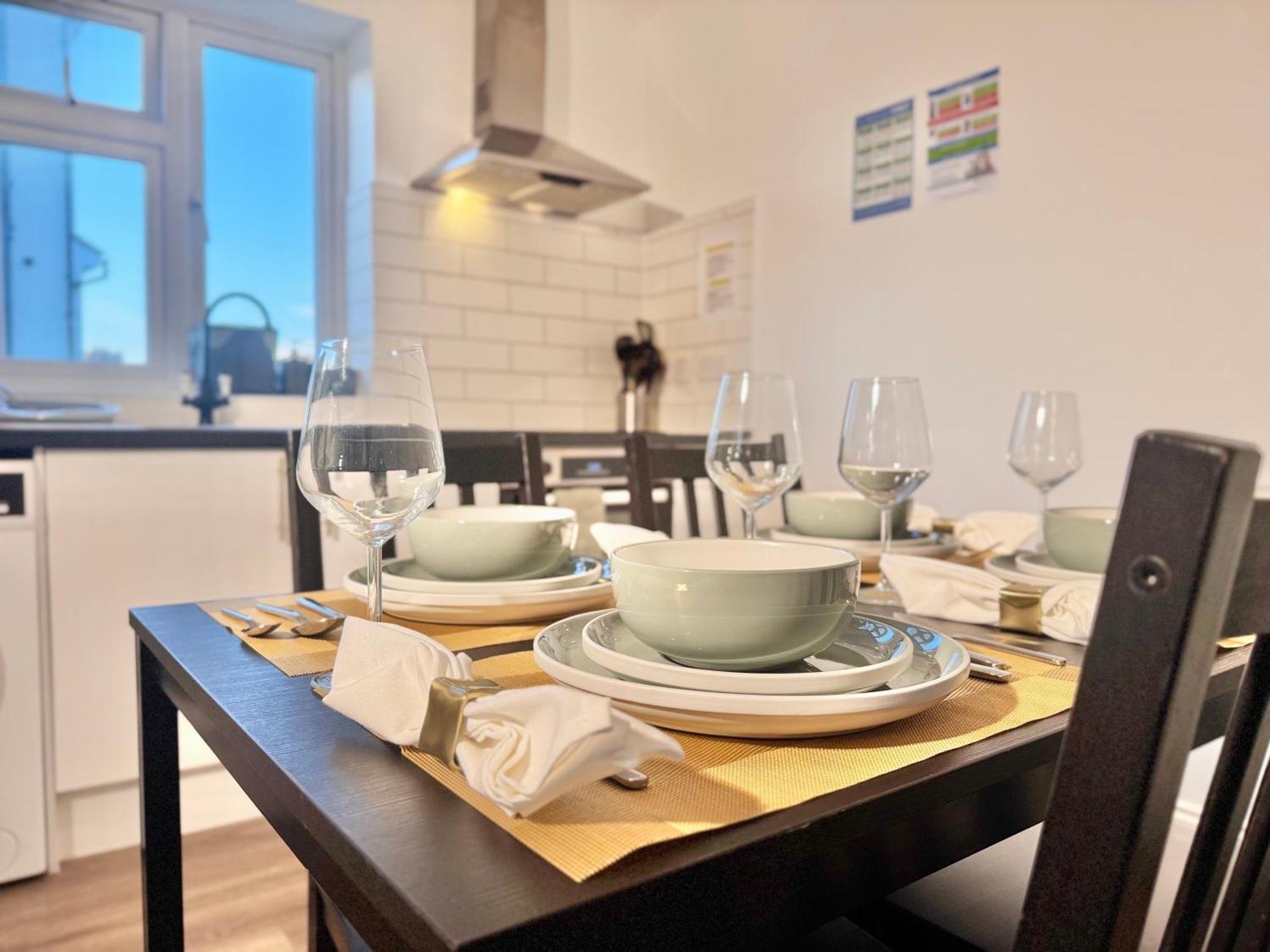 Convenient Near Wembley Stadium Londra